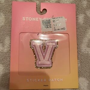 stoney clover lane - target letter V